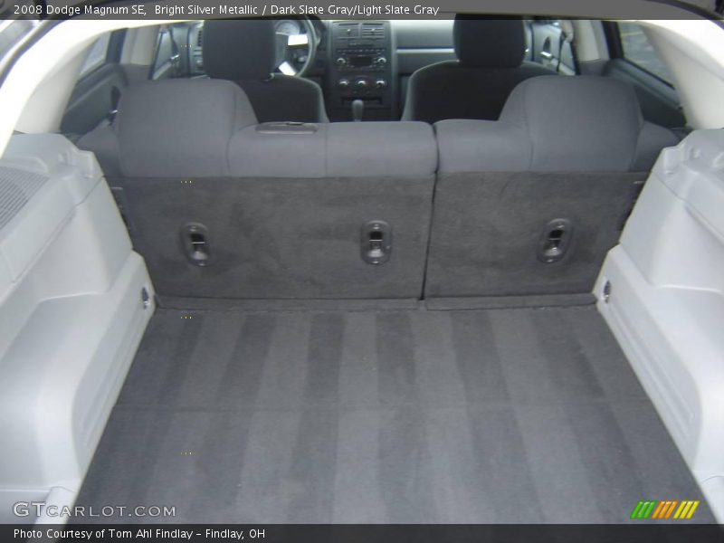 Bright Silver Metallic / Dark Slate Gray/Light Slate Gray 2008 Dodge Magnum SE