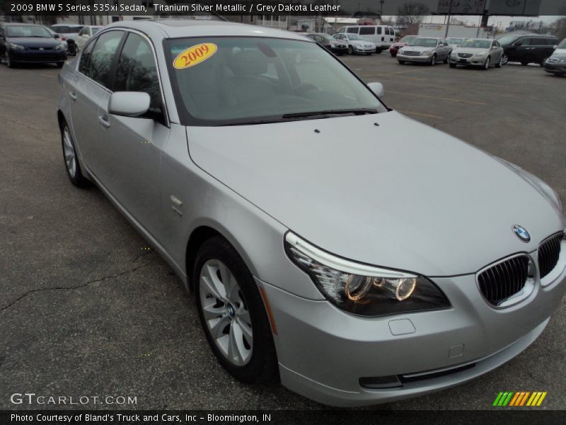 Titanium Silver Metallic / Grey Dakota Leather 2009 BMW 5 Series 535xi Sedan