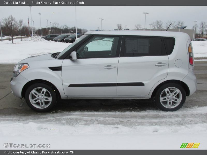 Bright Silver / Black Soul Logo Cloth 2011 Kia Soul +