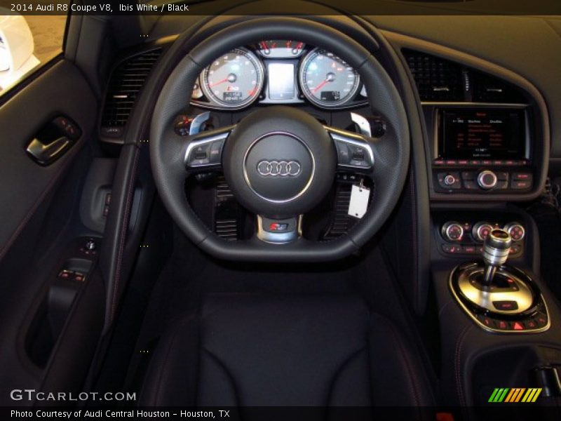 Ibis White / Black 2014 Audi R8 Coupe V8