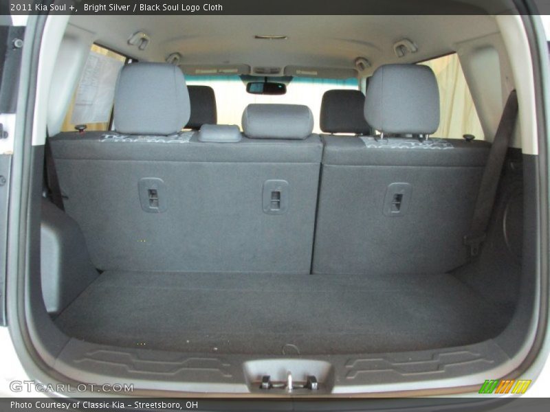 Bright Silver / Black Soul Logo Cloth 2011 Kia Soul +