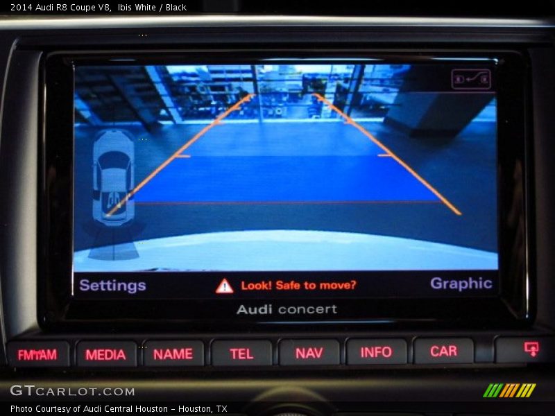 Ibis White / Black 2014 Audi R8 Coupe V8