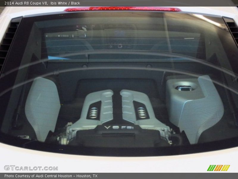 Ibis White / Black 2014 Audi R8 Coupe V8