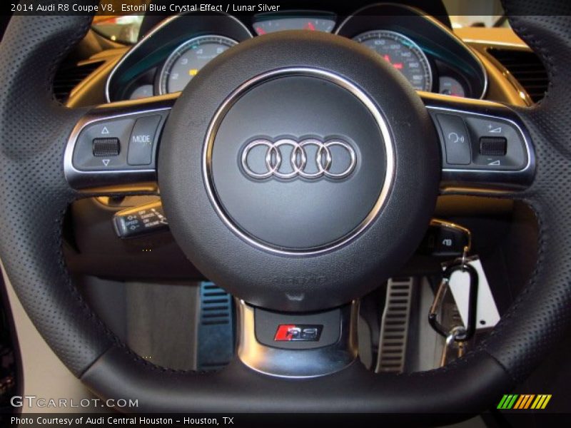Controls of 2014 R8 Coupe V8