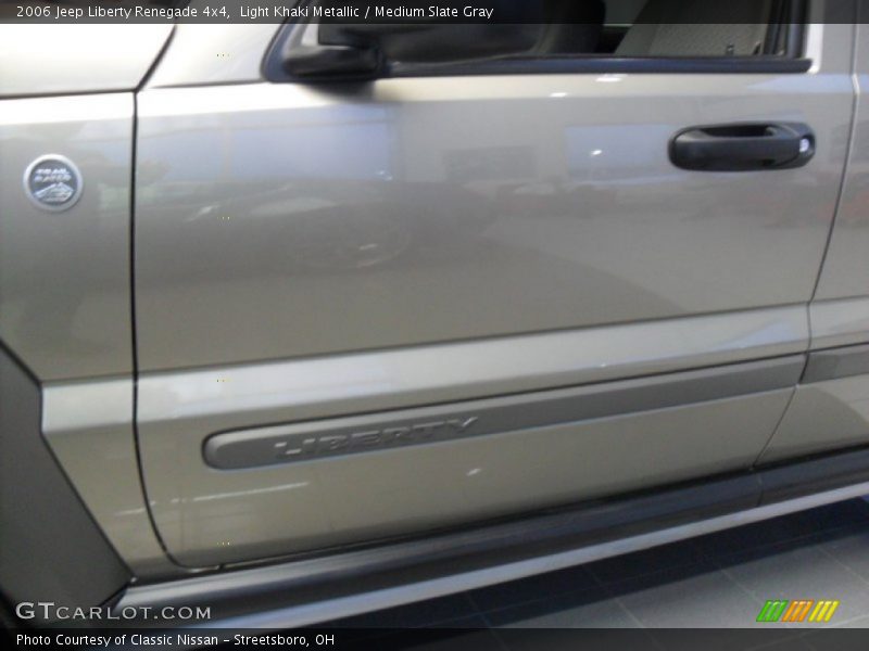 Light Khaki Metallic / Medium Slate Gray 2006 Jeep Liberty Renegade 4x4