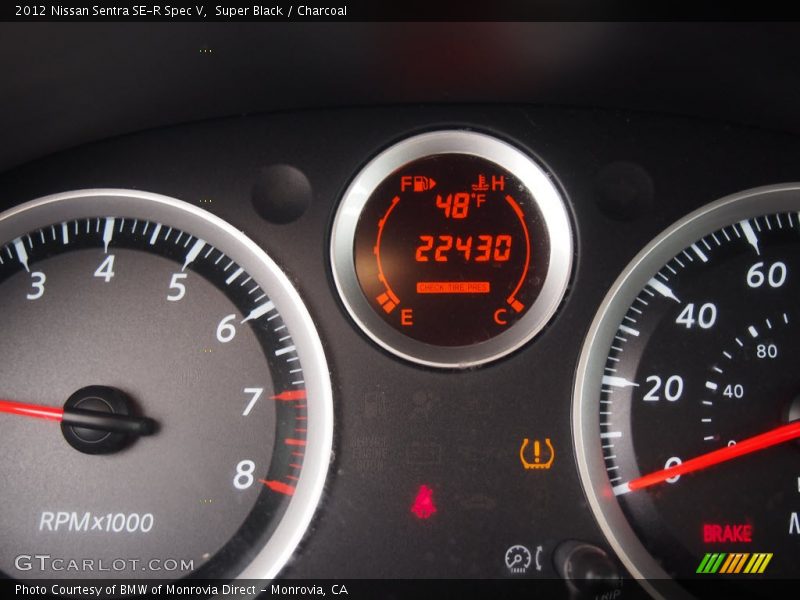 Super Black / Charcoal 2012 Nissan Sentra SE-R Spec V