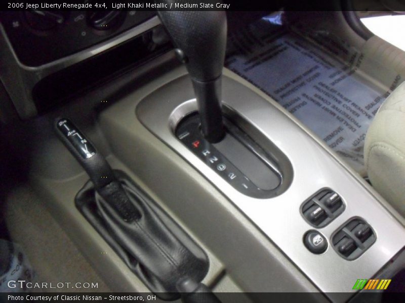 Light Khaki Metallic / Medium Slate Gray 2006 Jeep Liberty Renegade 4x4