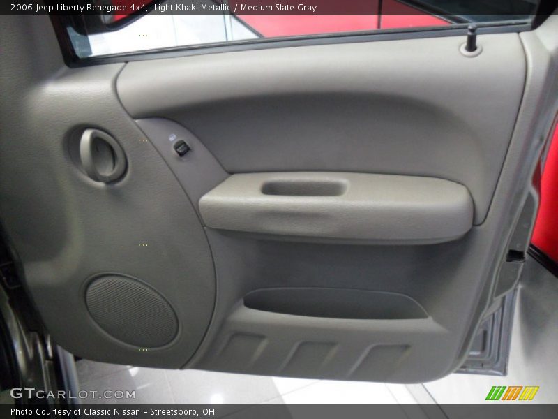 Light Khaki Metallic / Medium Slate Gray 2006 Jeep Liberty Renegade 4x4