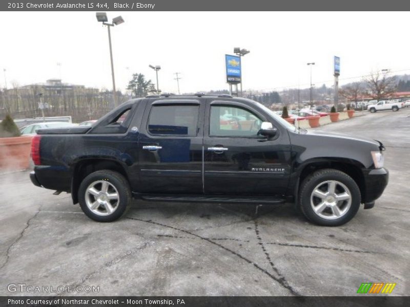 Black / Ebony 2013 Chevrolet Avalanche LS 4x4