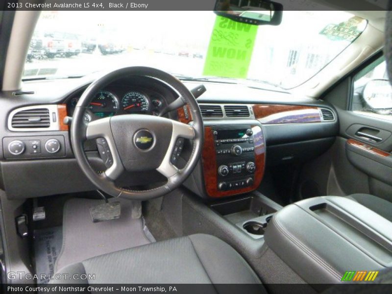 Black / Ebony 2013 Chevrolet Avalanche LS 4x4