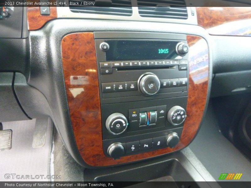 Black / Ebony 2013 Chevrolet Avalanche LS 4x4