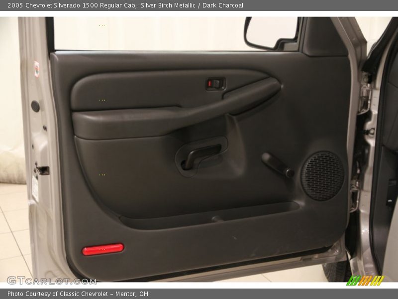 Silver Birch Metallic / Dark Charcoal 2005 Chevrolet Silverado 1500 Regular Cab
