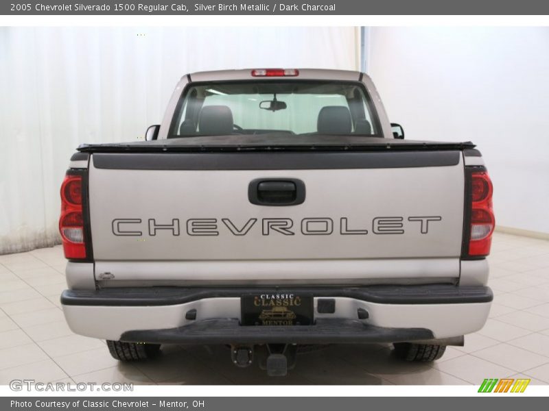 Silver Birch Metallic / Dark Charcoal 2005 Chevrolet Silverado 1500 Regular Cab