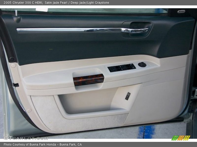 Satin Jade Pearl / Deep Jade/Light Graystone 2005 Chrysler 300 C HEMI