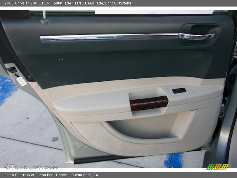 Satin Jade Pearl / Deep Jade/Light Graystone 2005 Chrysler 300 C HEMI