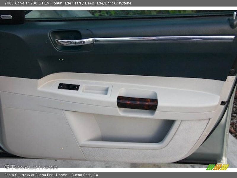 Satin Jade Pearl / Deep Jade/Light Graystone 2005 Chrysler 300 C HEMI