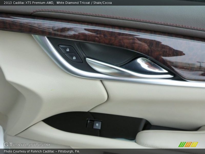 White Diamond Tricoat / Shale/Cocoa 2013 Cadillac XTS Premium AWD
