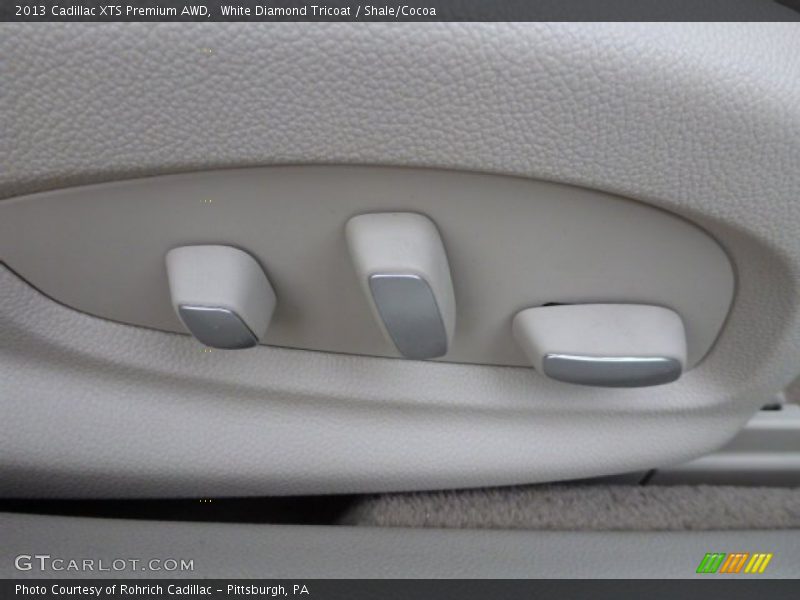 White Diamond Tricoat / Shale/Cocoa 2013 Cadillac XTS Premium AWD