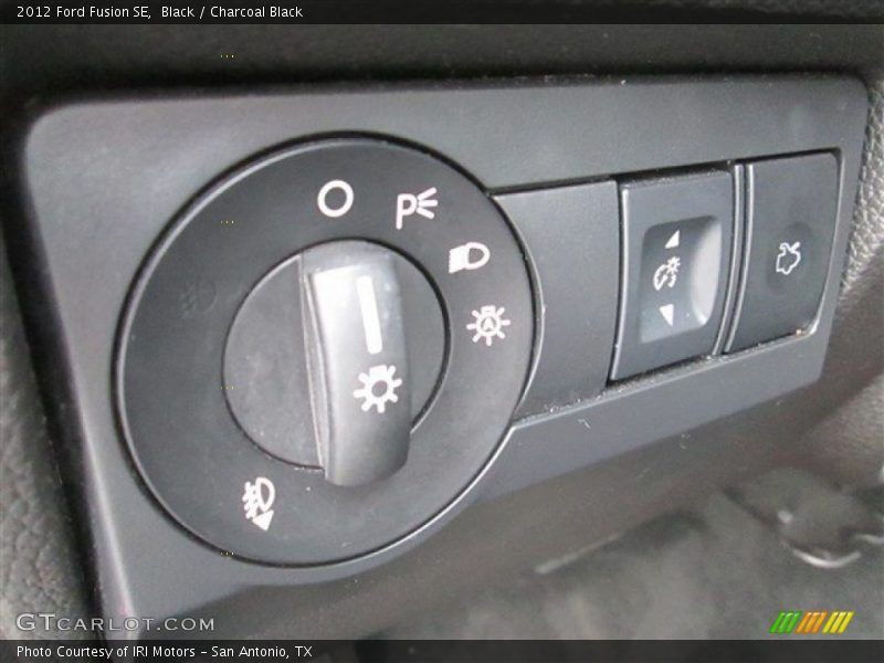 Black / Charcoal Black 2012 Ford Fusion SE