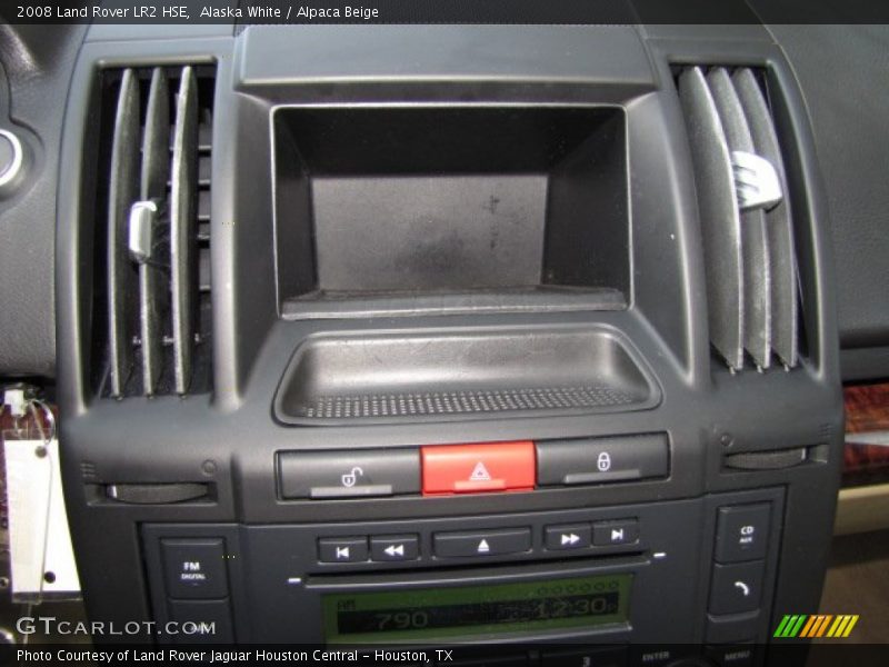 Alaska White / Alpaca Beige 2008 Land Rover LR2 HSE