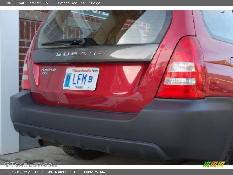 Cayenne Red Pearl / Beige 2005 Subaru Forester 2.5 X