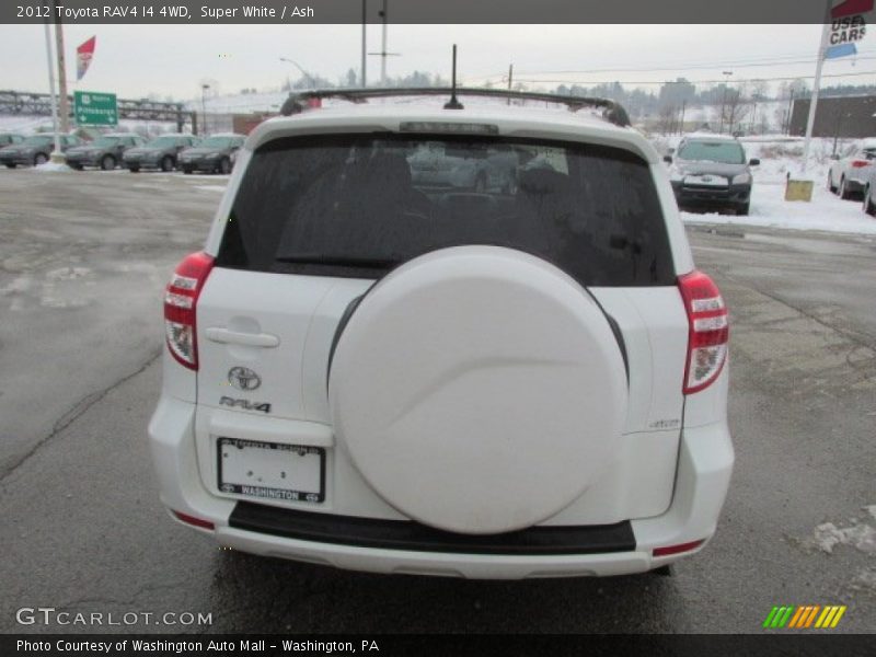 Super White / Ash 2012 Toyota RAV4 I4 4WD