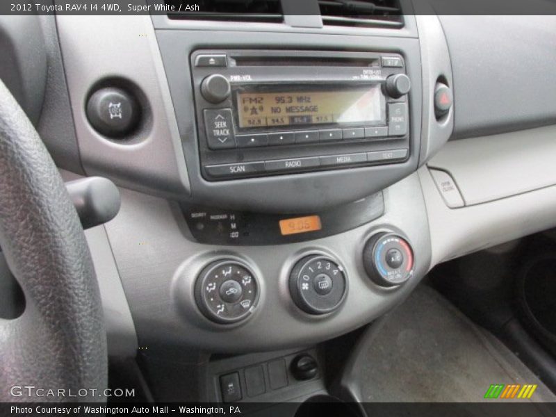 Super White / Ash 2012 Toyota RAV4 I4 4WD