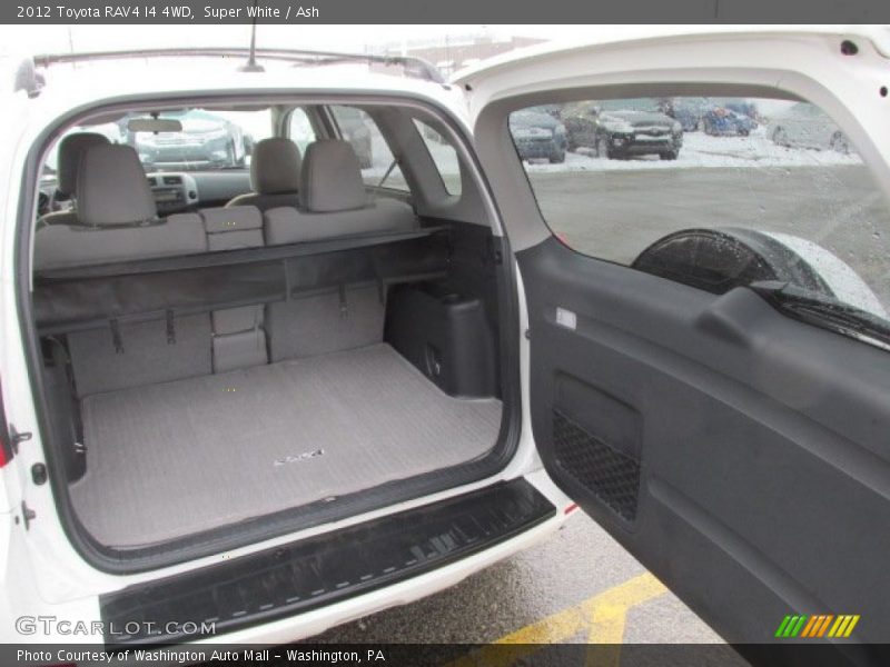Super White / Ash 2012 Toyota RAV4 I4 4WD