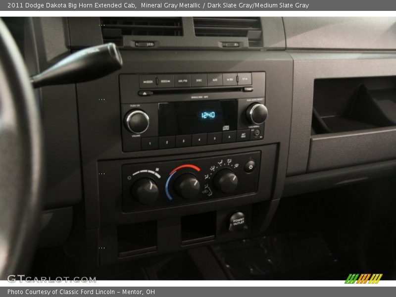 Controls of 2011 Dakota Big Horn Extended Cab