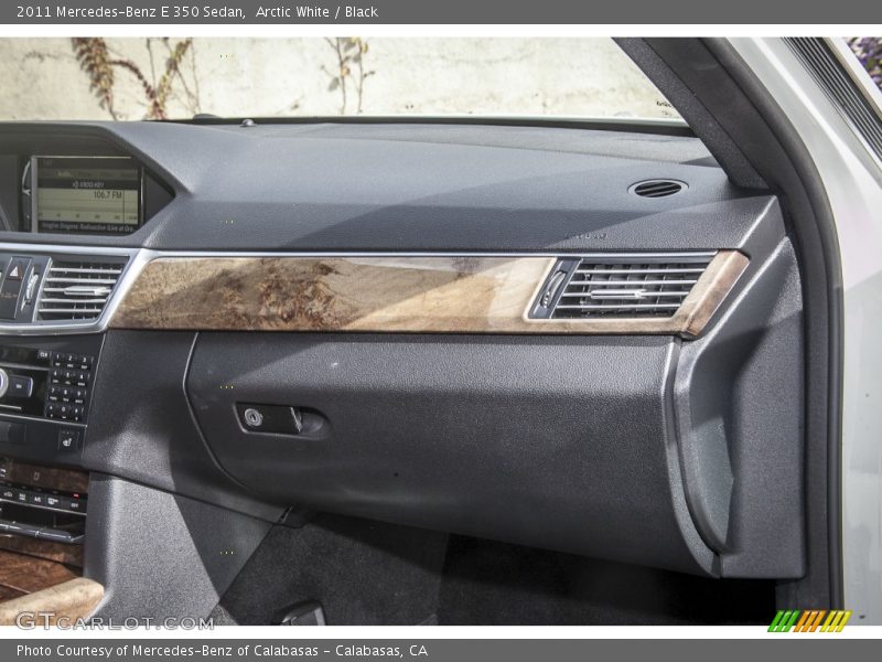 Arctic White / Black 2011 Mercedes-Benz E 350 Sedan