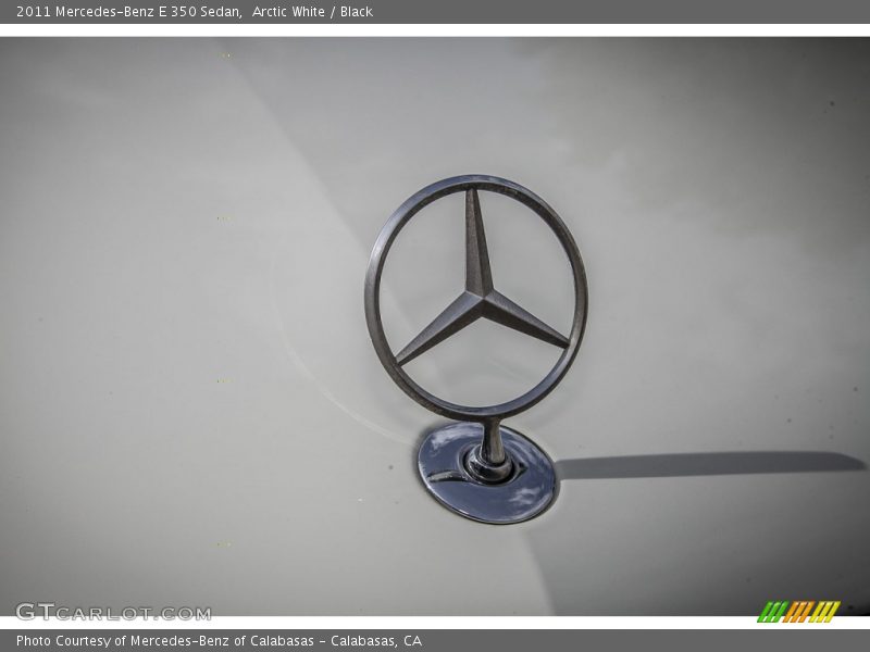 Arctic White / Black 2011 Mercedes-Benz E 350 Sedan