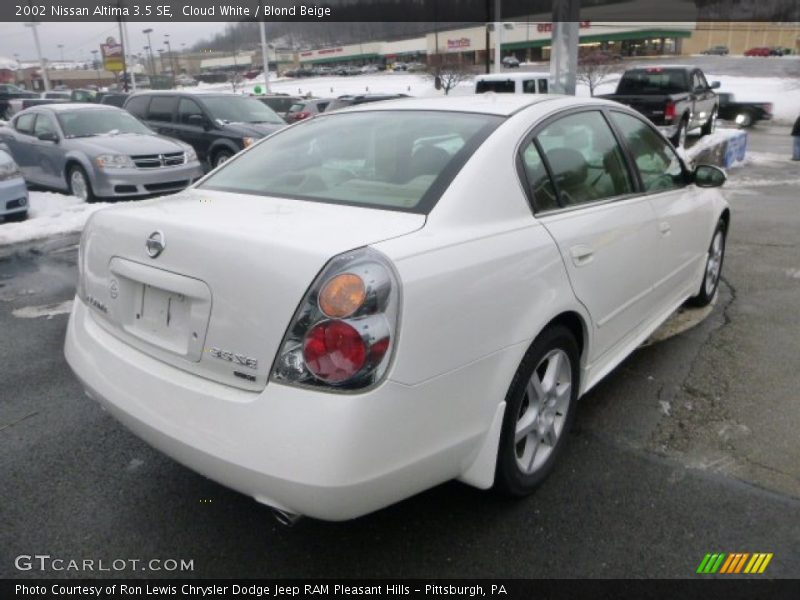 Cloud White / Blond Beige 2002 Nissan Altima 3.5 SE