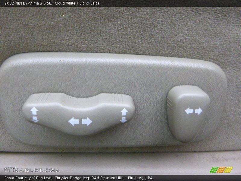 Cloud White / Blond Beige 2002 Nissan Altima 3.5 SE