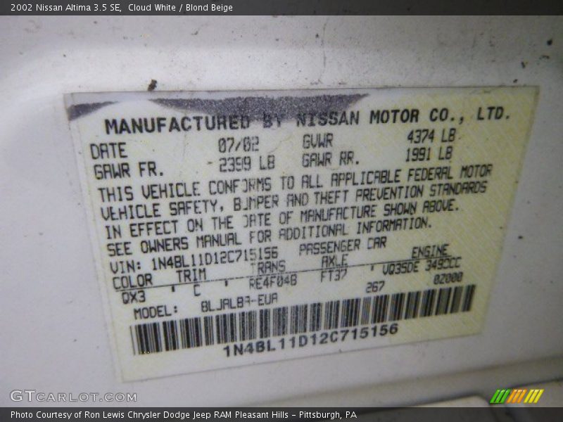 Cloud White / Blond Beige 2002 Nissan Altima 3.5 SE