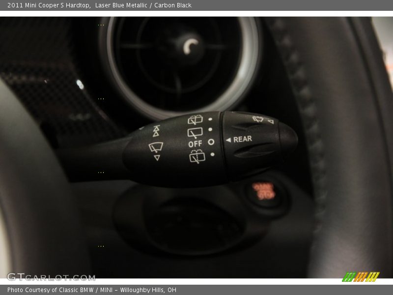 Controls of 2011 Cooper S Hardtop