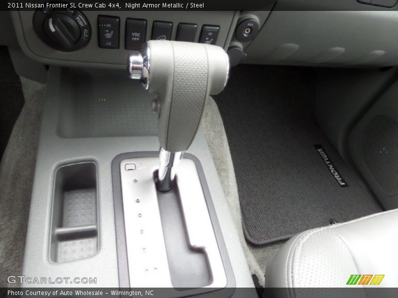 Night Armor Metallic / Steel 2011 Nissan Frontier SL Crew Cab 4x4