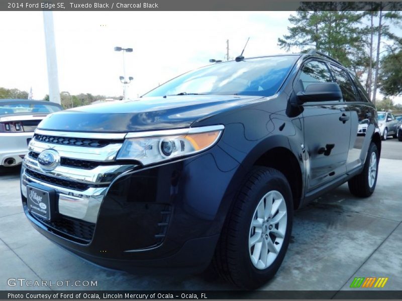 Tuxedo Black / Charcoal Black 2014 Ford Edge SE