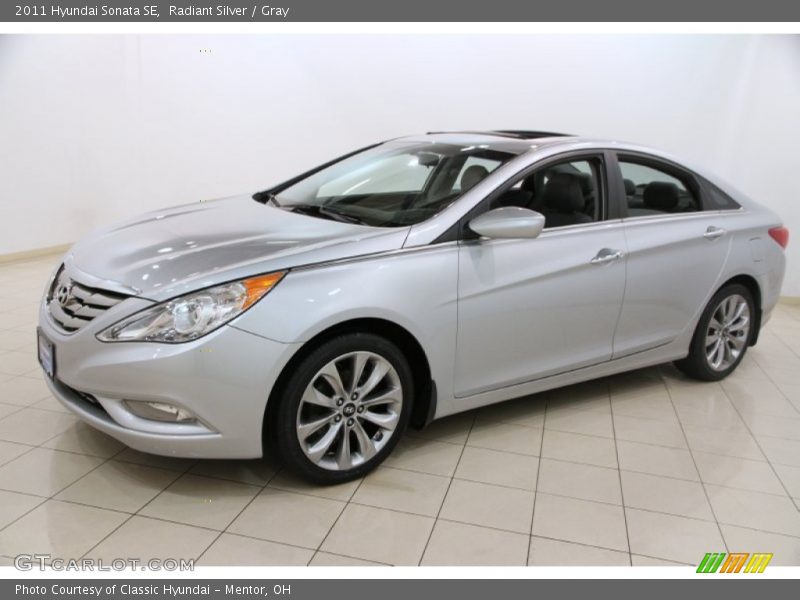 Radiant Silver / Gray 2011 Hyundai Sonata SE