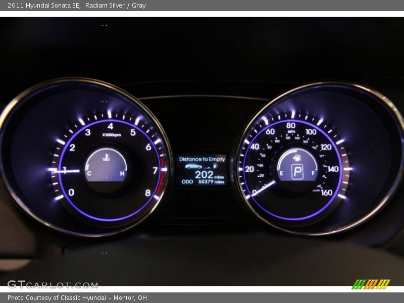 Radiant Silver / Gray 2011 Hyundai Sonata SE