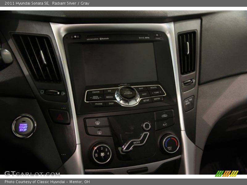Radiant Silver / Gray 2011 Hyundai Sonata SE
