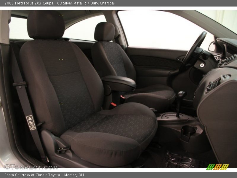 CD Silver Metallic / Dark Charcoal 2003 Ford Focus ZX3 Coupe