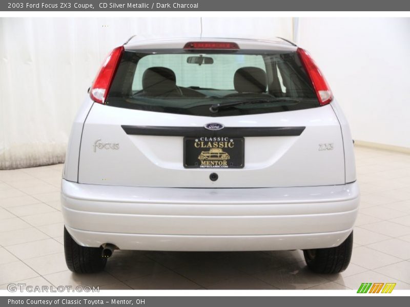 CD Silver Metallic / Dark Charcoal 2003 Ford Focus ZX3 Coupe