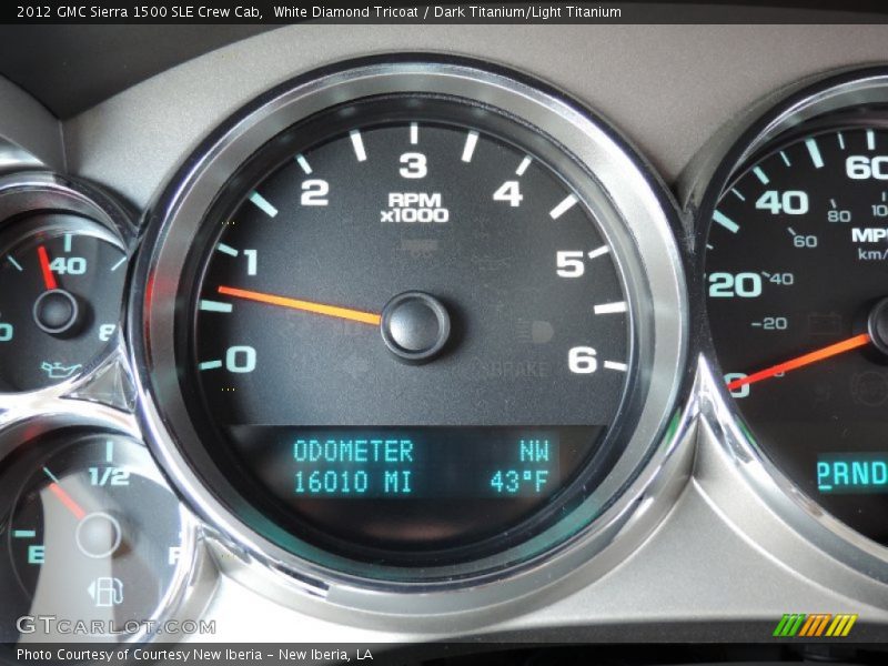 White Diamond Tricoat / Dark Titanium/Light Titanium 2012 GMC Sierra 1500 SLE Crew Cab