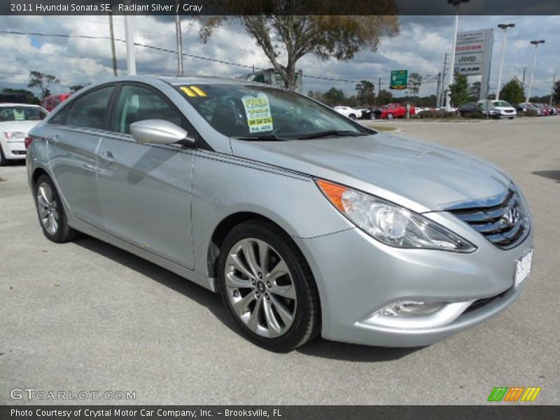 Radiant Silver / Gray 2011 Hyundai Sonata SE