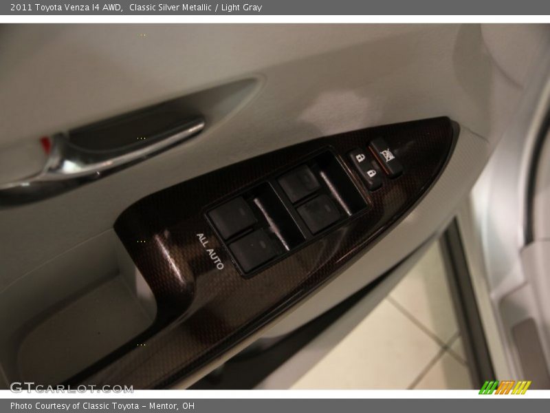 Classic Silver Metallic / Light Gray 2011 Toyota Venza I4 AWD