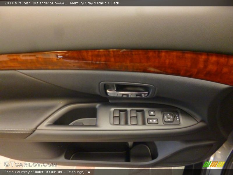 Mercury Gray Metallic / Black 2014 Mitsubishi Outlander SE S-AWC