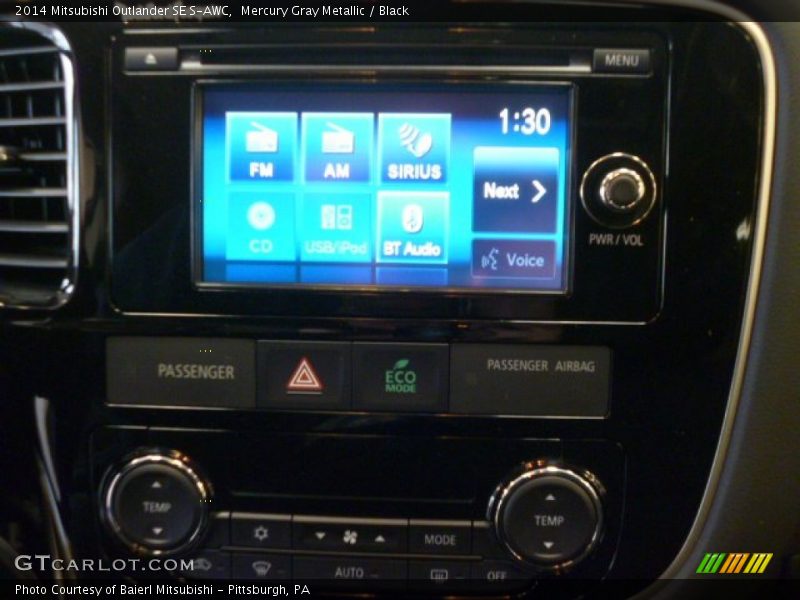 Mercury Gray Metallic / Black 2014 Mitsubishi Outlander SE S-AWC
