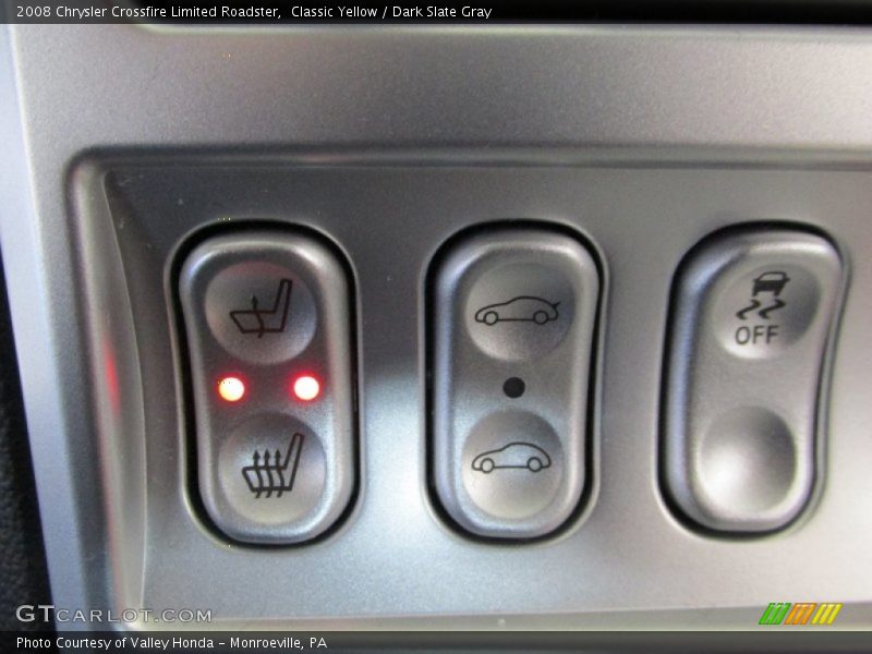 Controls of 2008 Crossfire Limited Roadster