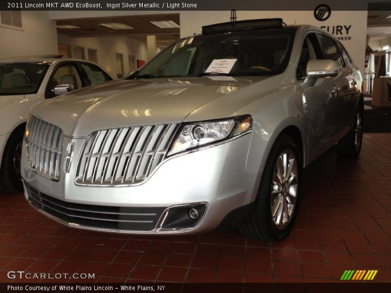 Ingot Silver Metallic / Light Stone 2011 Lincoln MKT AWD EcoBoost