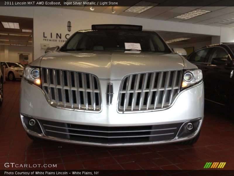 Ingot Silver Metallic / Light Stone 2011 Lincoln MKT AWD EcoBoost